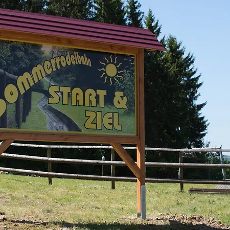 Holzhaus Onkel Fritz Mit Sauna Und Whirlwanne *