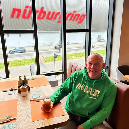 Casa de Férias Holzhaus Onkel Fritz Mit Sauna Und Whirlwanne Esch (Rhineland-Palatinate)