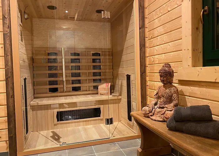 Holzhaus Onkel Fritz Mit Sauna Und Whirlwanne